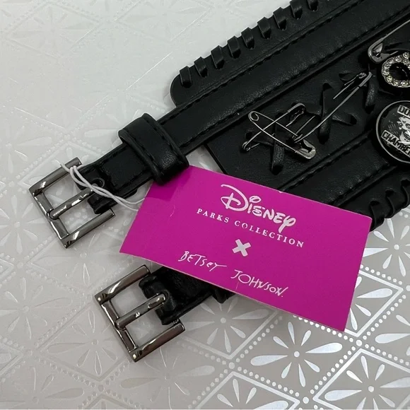 Betsey Johnson Disney’s Haunted Mansion Buckle & Charm CuffNWT/RARE!